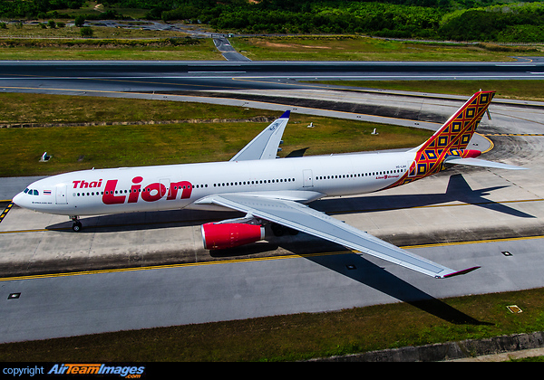 Airbus A330-343 Airbus A330-343