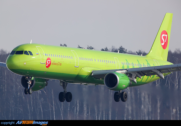Airbus A321-211 Airbus A321-211