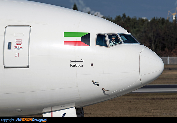 Boeing 777-369/ER Boeing 777-369/ER