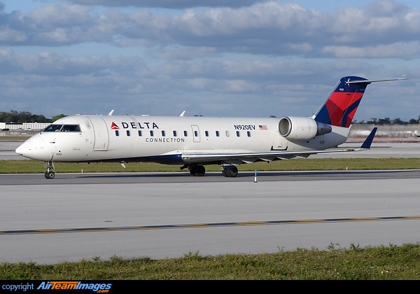 Bombardier CRJ-200ER Bombardier CRJ-200ER