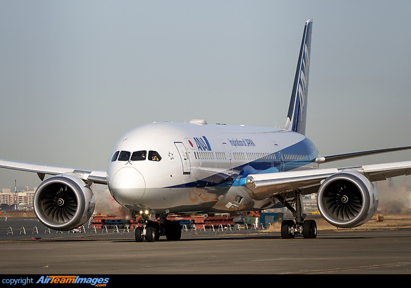 Boeing 787-9 Dreamliner Boeing 787-9 Dreamliner