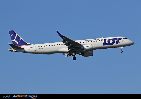 Embraer ERJ-195LR Embraer ERJ-195LR