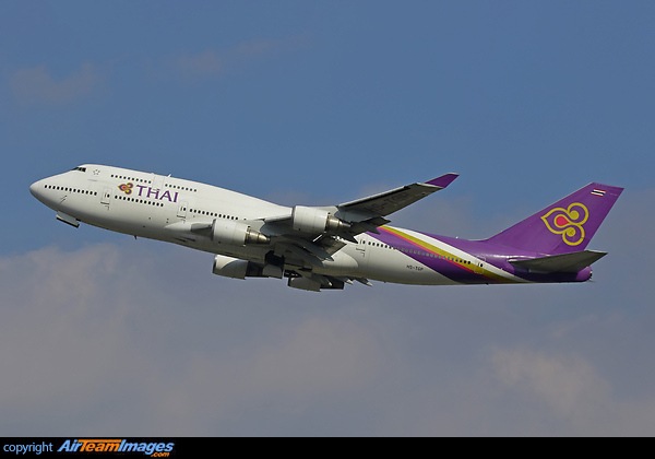 Boeing 747-4D7 Boeing 747-4D7