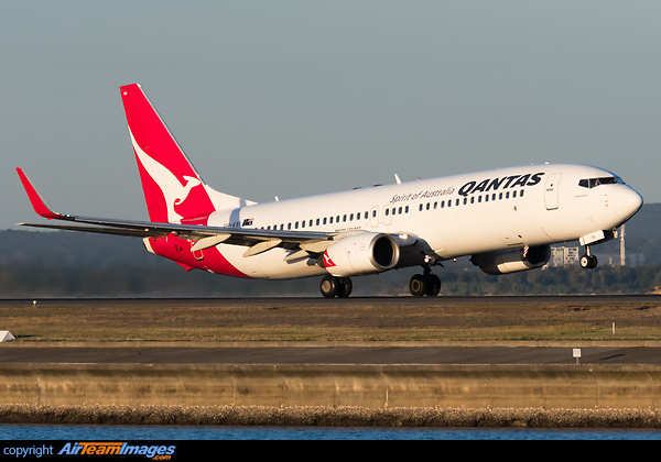 Boeing 737-838 Boeing 737-838