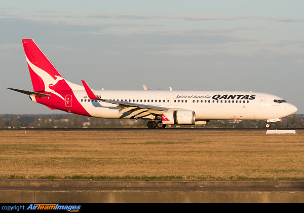 Boeing 737-838 Boeing 737-838