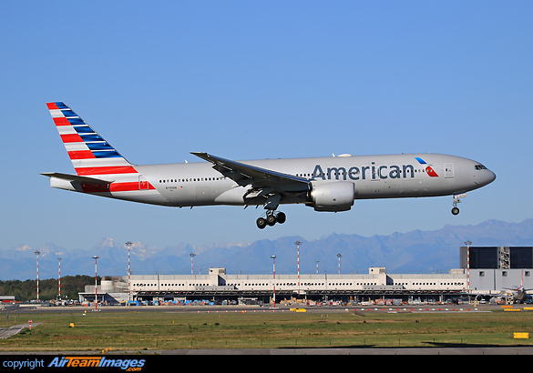 Boeing 777-223/ER Boeing 777-223/ER