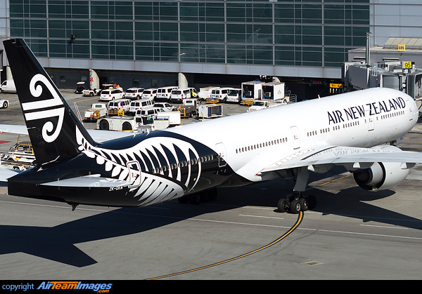 Boeing 777-319/ER Boeing 777-319/ER