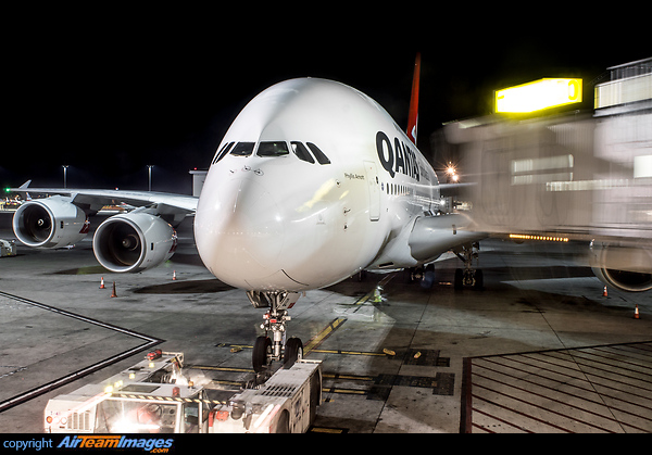 Airbus A380-842 Airbus A380-842