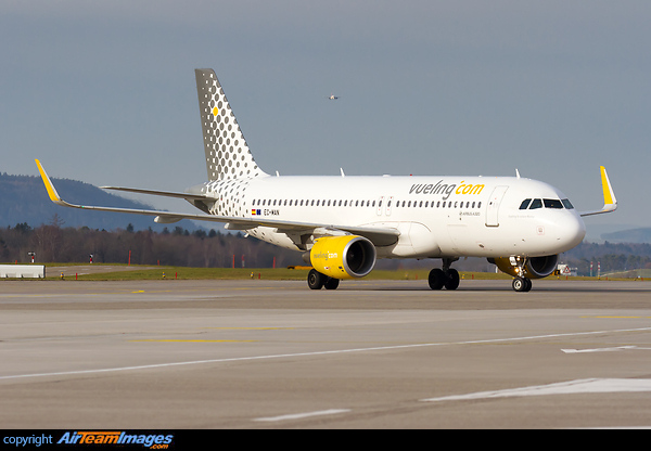 Airbus A320-214 Airbus A320-214