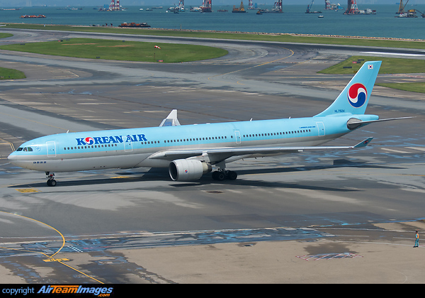 Airbus A330-322 Airbus A330-322
