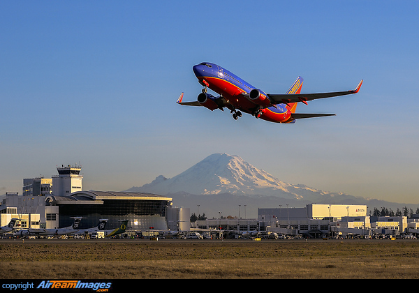 Boeing 737-7K9 Boeing 737-7K9