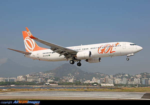 Boeing 737-8EH Boeing 737-8EH
