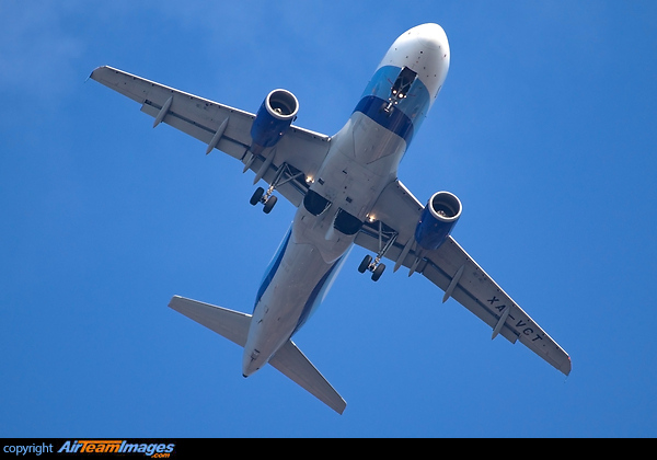 Airbus A320-214 Airbus A320-214
