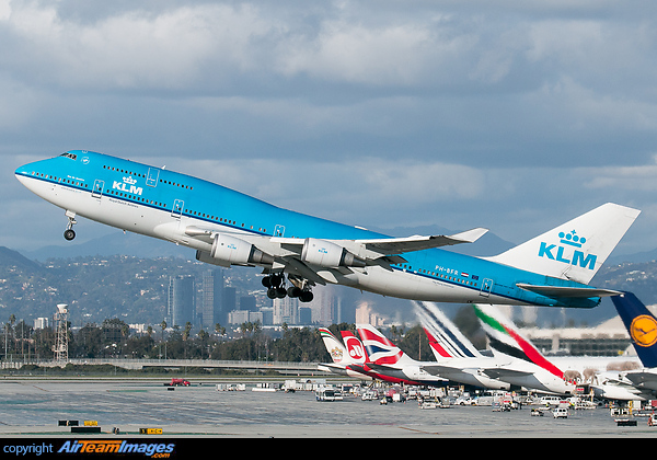 Boeing 747-406M Boeing 747-406M