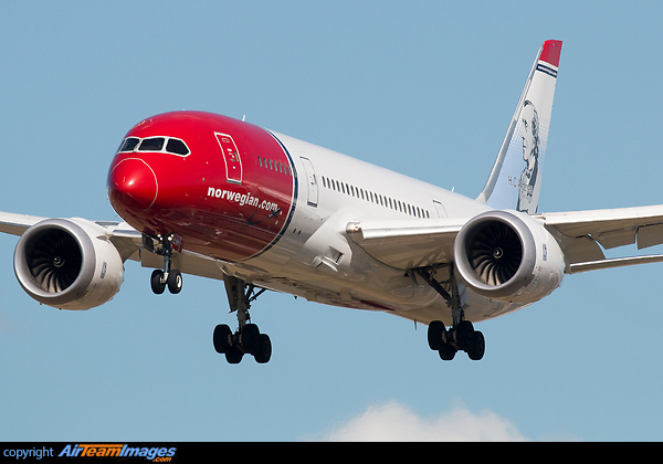 Boeing 787-8 Dreamliner Boeing 787-8 Dreamliner