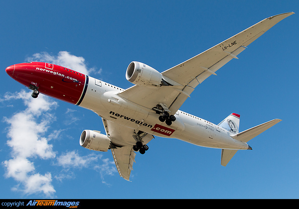 Boeing 787-8 Dreamliner Boeing 787-8 Dreamliner