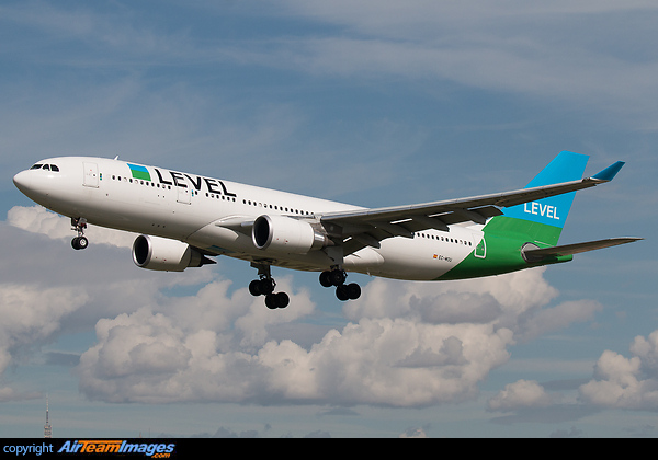Airbus A330-202 Airbus A330-202
