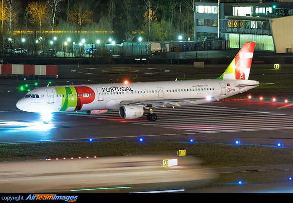 Airbus A321-211 Airbus A321-211