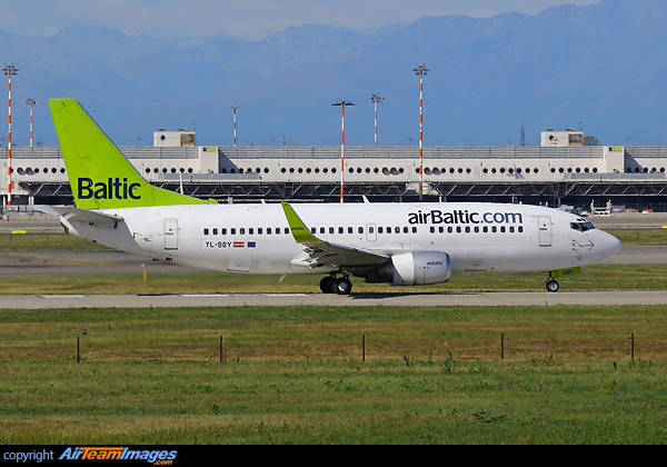 Boeing 737-36Q Boeing 737-36Q