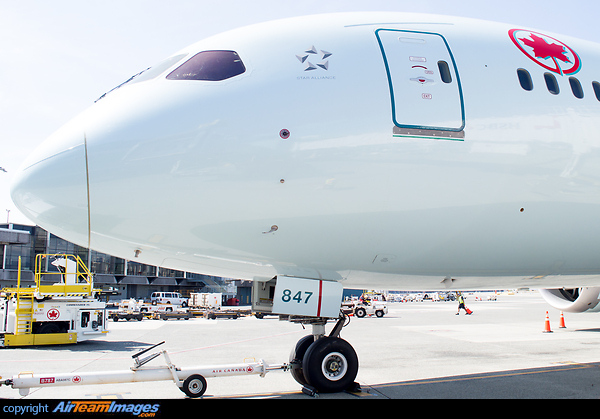Boeing 787-9 Dreamliner Boeing 787-9 Dreamliner