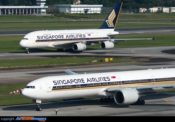 Boeing 777-312/ER Boeing 777-312/ER