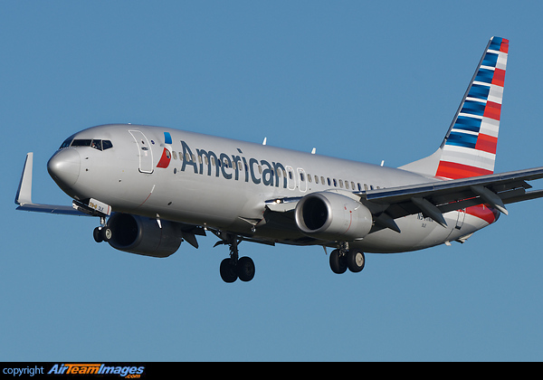 Boeing 737-823 Boeing 737-823