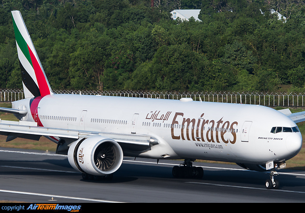 Boeing 777-31H/ER Boeing 777-31H/ER