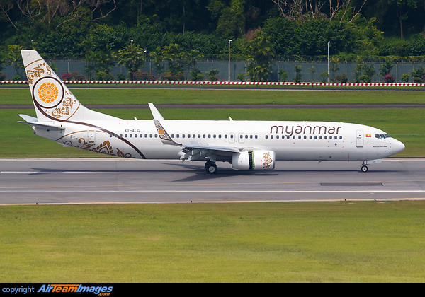 Boeing 737-86N Boeing 737-86N