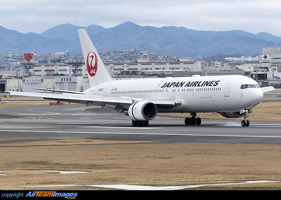 Boeing 767-346/ER Boeing 767-346/ER