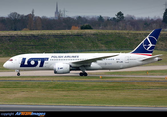 SP-LRE is the first of LOT's Boeing 787s to visit Monarch Aircraft Engineering's Birmingham facility for scheduled maintenance Boeing 787-8 Dreamliner