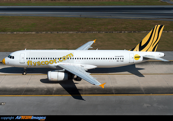 Airbus A320-232 Airbus A320-232