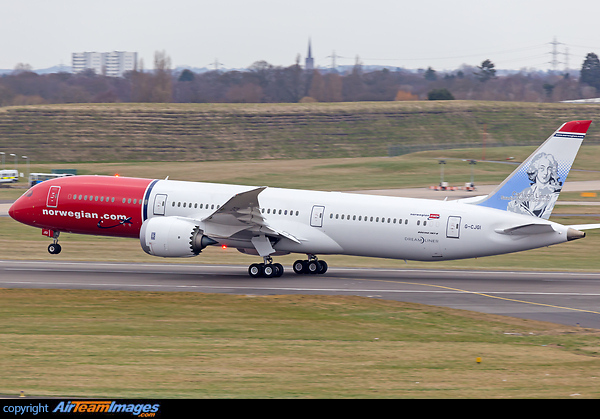 Departing Birmingham following a visit to Monarch Aircraft Engineering's facility. Boeing 787-9 Dreamliner