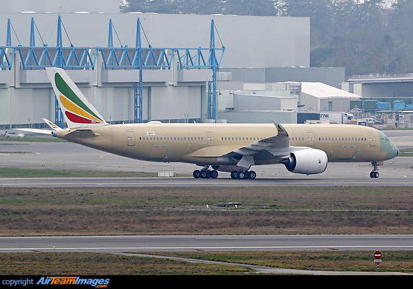 Airbus A350-941 Airbus A350-941