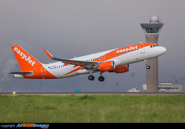 Airbus A320-214 Airbus A320-214