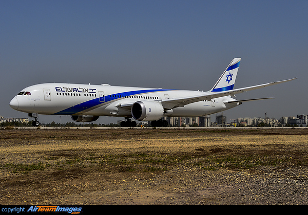 Boeing 787-9 Dreamliner Boeing 787-9 Dreamliner