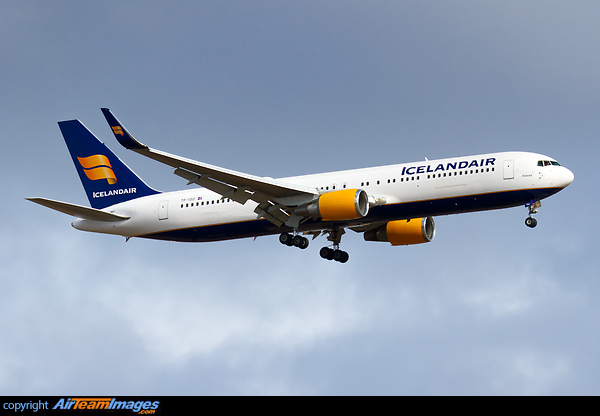 Boeing 767-319/ER Boeing 767-319/ER