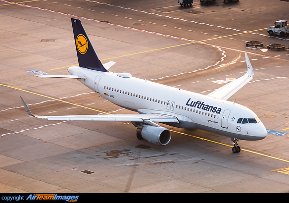 Airbus A320-214 Airbus A320-214