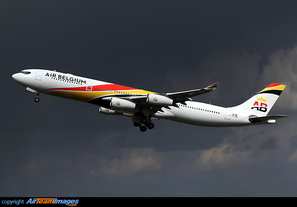 Air Belgium Airbus A340 OO-ABA seen here on departure for a short ferry-flight to Amsterdam.
Later on the day she will do her first commercial flight for Surinam Airways as SLM993 to Paramaribo. Airbus A340-313