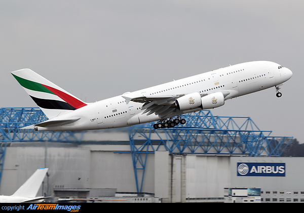 Airbus A380-842 Airbus A380-842