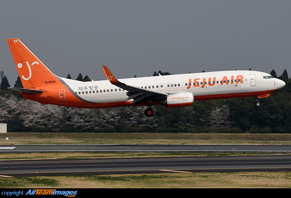 Boeing 737-8GJ Boeing 737-8GJ