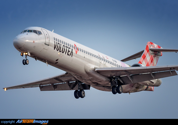 Boeing 717-2BL Boeing 717-2BL