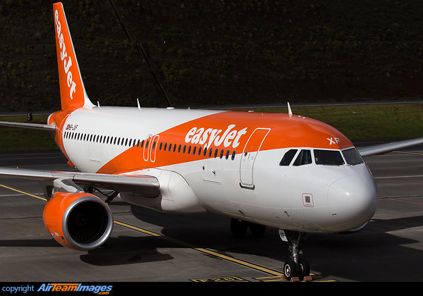 Airbus A320-214