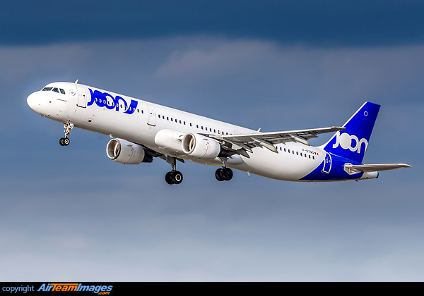 Airbus A321-211 Airbus A321-211