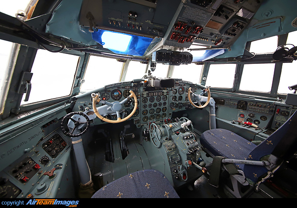 Ilyushin Il-18 Ilyushin Il-18