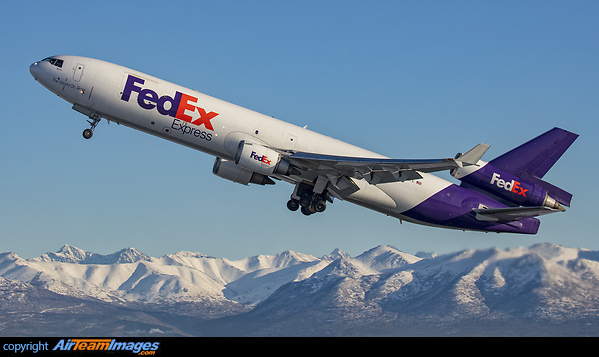 Amazing scenery and amazing aircraft at Anchorage. McDonnell Douglas MD-11F