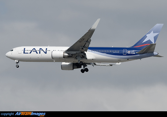 Boeing 767-316/ER Boeing 767-316/ER