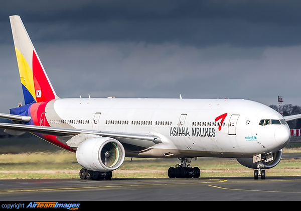 Boeing 777-28E/ER Boeing 777-28E/ER