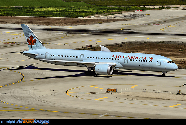 Boeing 787-9 Dreamliner Boeing 787-9 Dreamliner