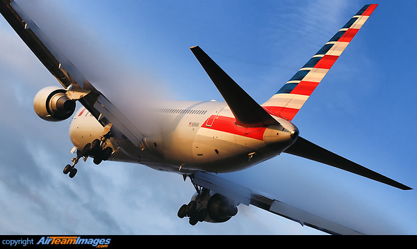 Boeing 767-323/ER Boeing 767-323/ER