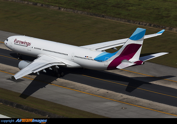 Airbus A330-203 Airbus A330-203